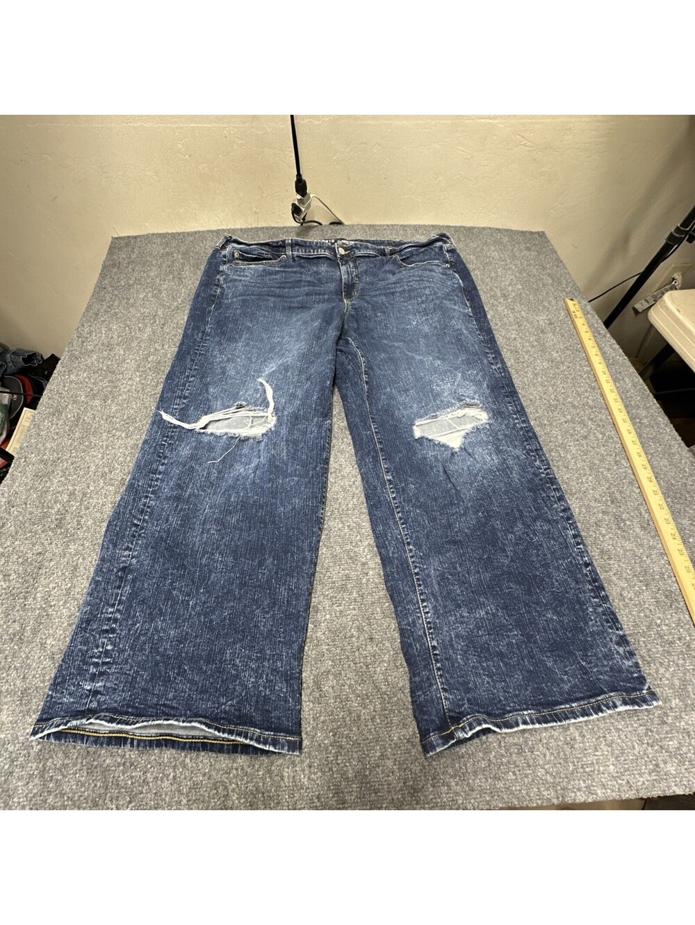 Torrid Perfect Wide Leg Vintage Stretch Distressed Jeans Blue 24R Plus Size